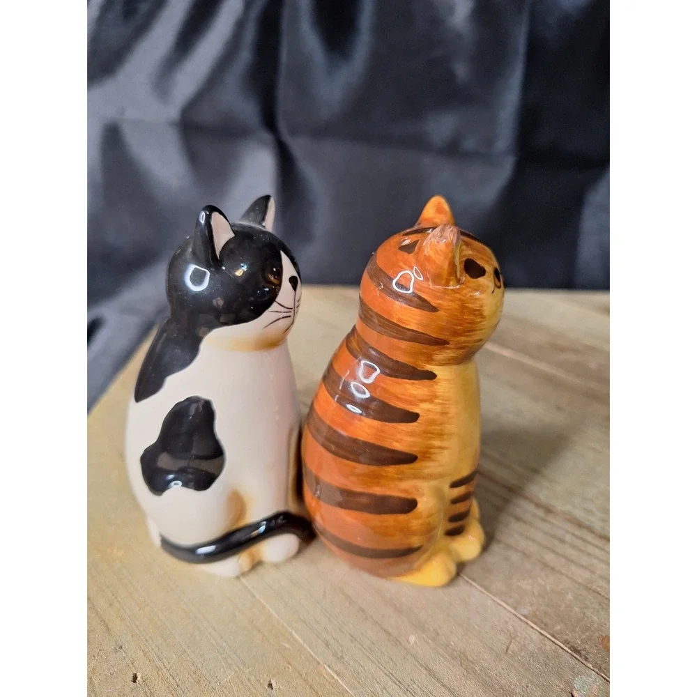 Vintage Ceramic Cat Salt and Pepper Shakers Set Tuxedo and Orange Tabby Tabby